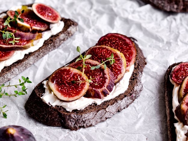 Ricotta Toast With Figs Recipe